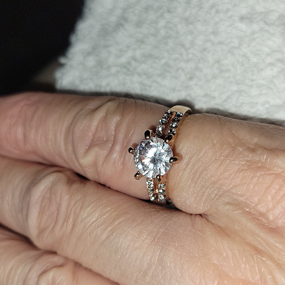 Pretty Ring - image 1